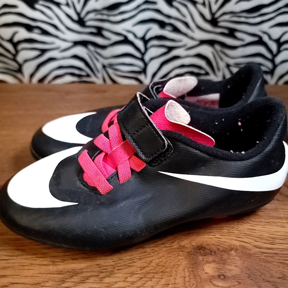 BINNRL3 0503 Thrifted Youth 12C Black Nike Rubber Cleats - GWOSLOO.74